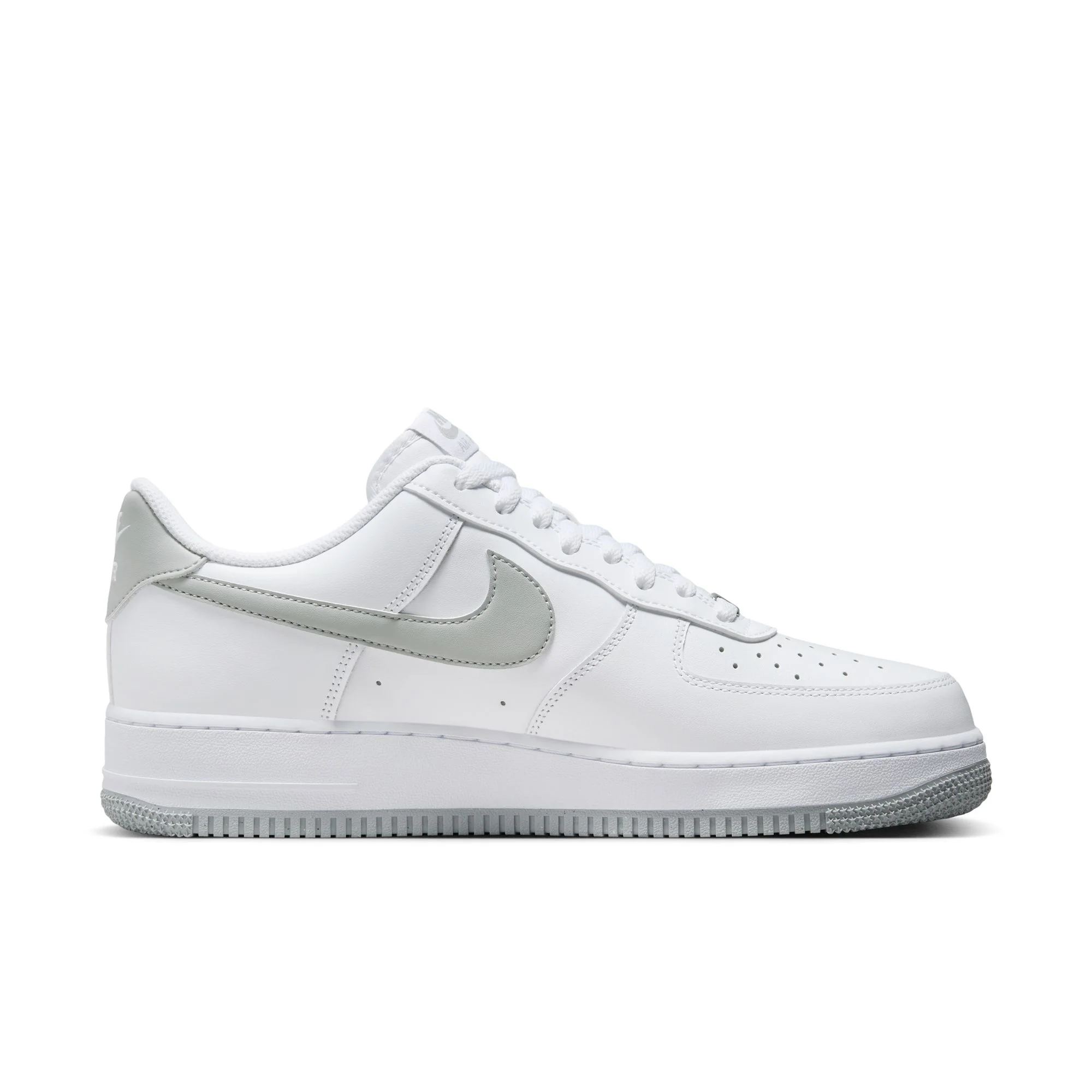 Air Force 1 '07 Ess - Image 3